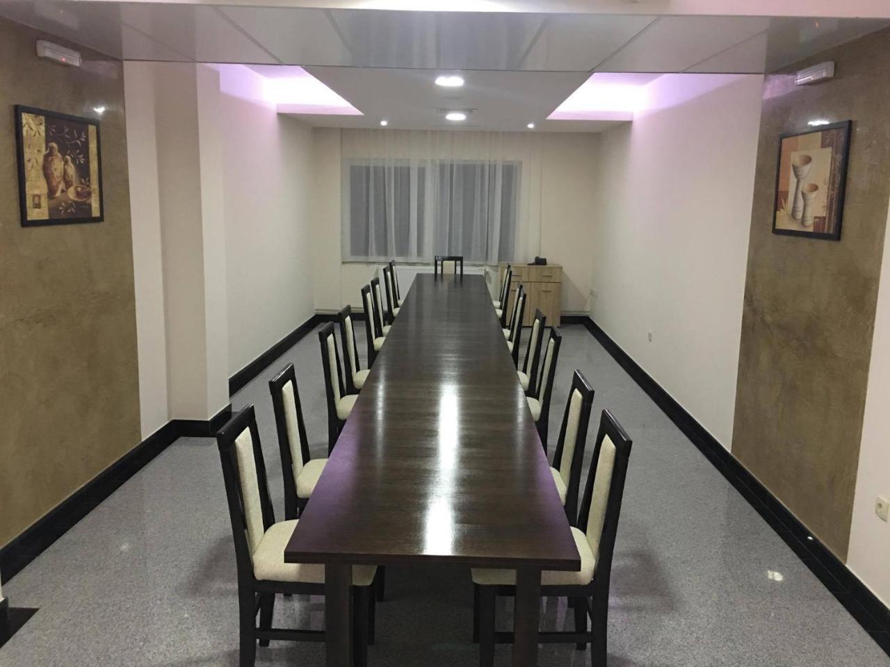 ホテル Odmaraliste Vidik Lazarevac エクステリア 写真