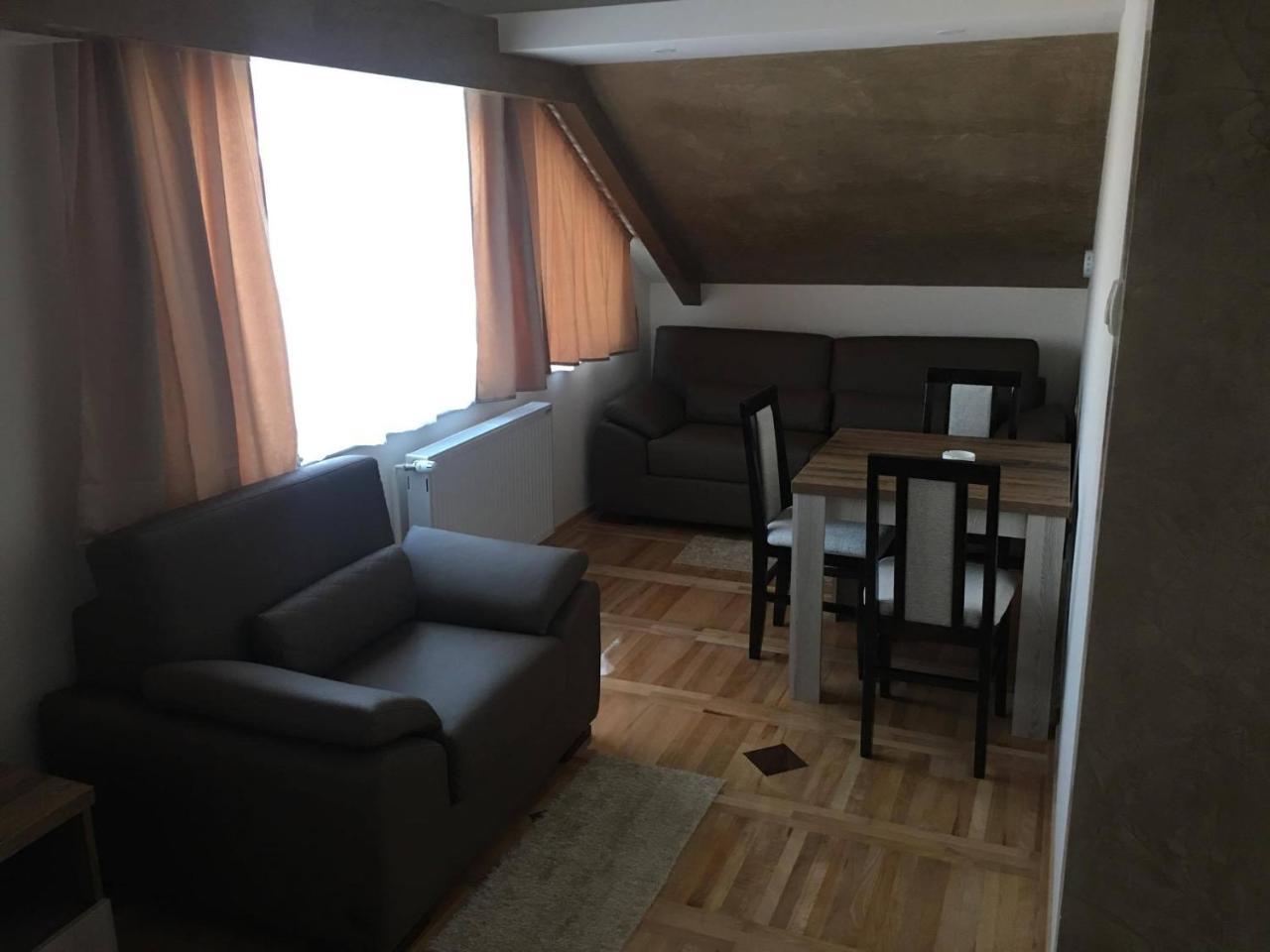 ホテル Odmaraliste Vidik Lazarevac エクステリア 写真