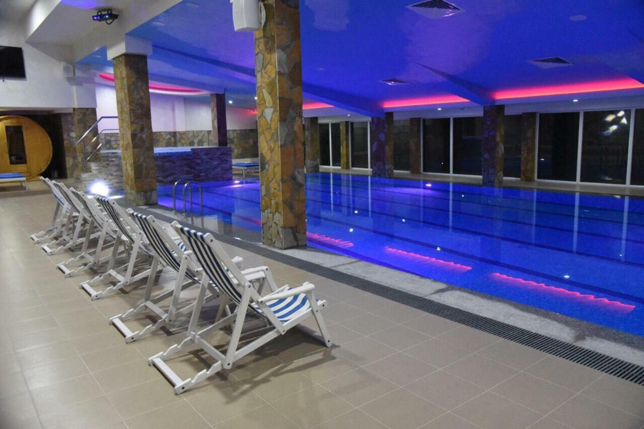 ホテル Odmaraliste Vidik Lazarevac エクステリア 写真